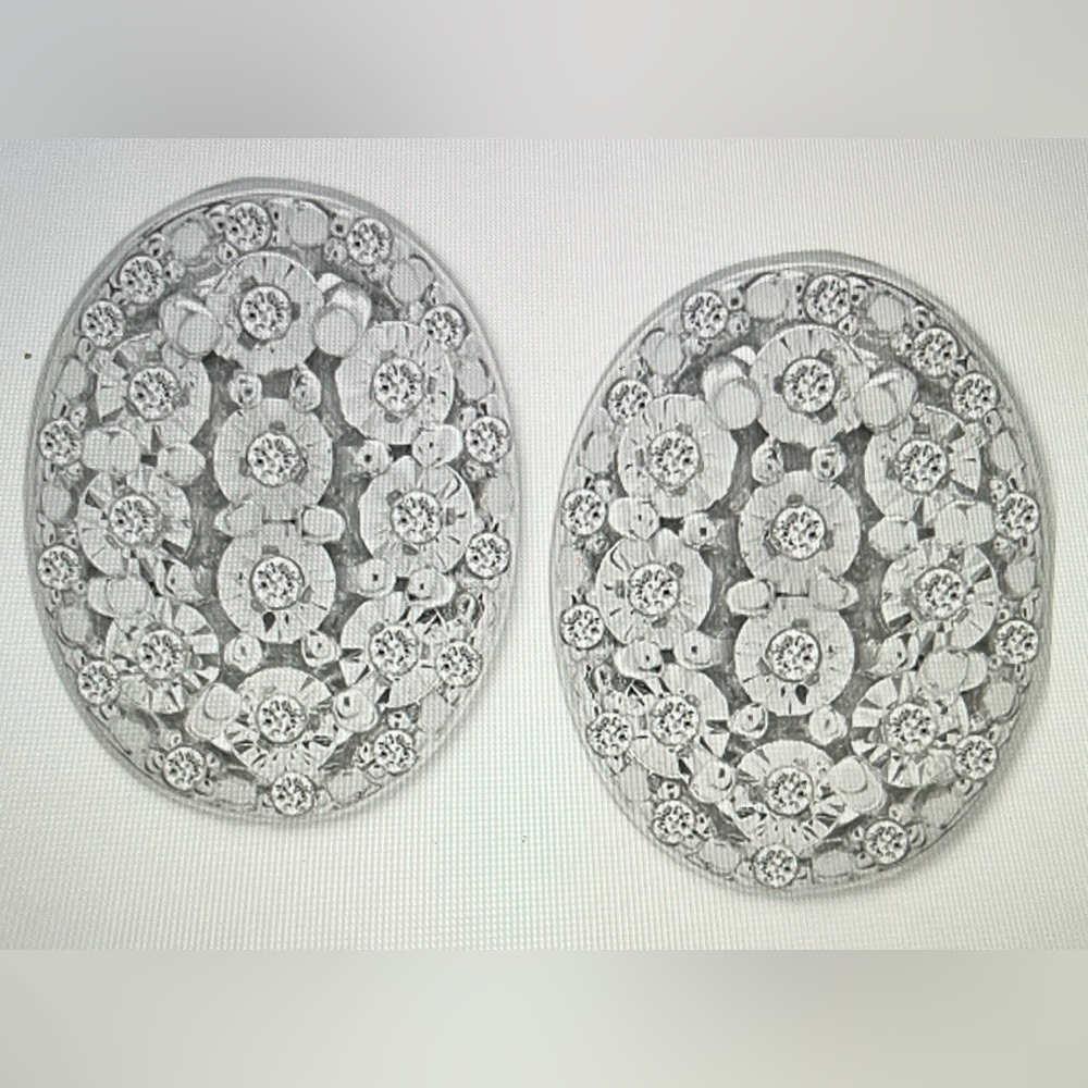NWT Beautiful Bridge oval sparkling diamond stud earrings in sterling silver